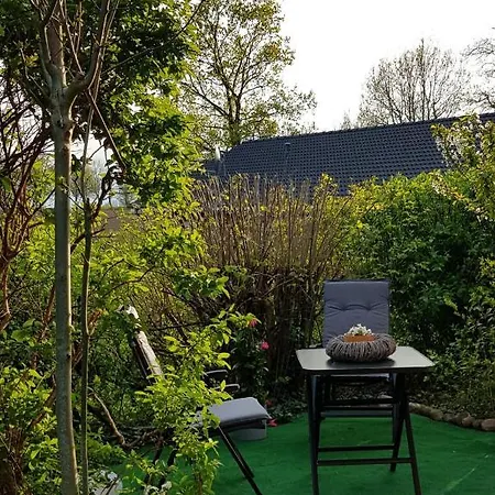 Nordsee Im Kuenstlerhaus Bei Husum - Keine Monteure Arbeiter